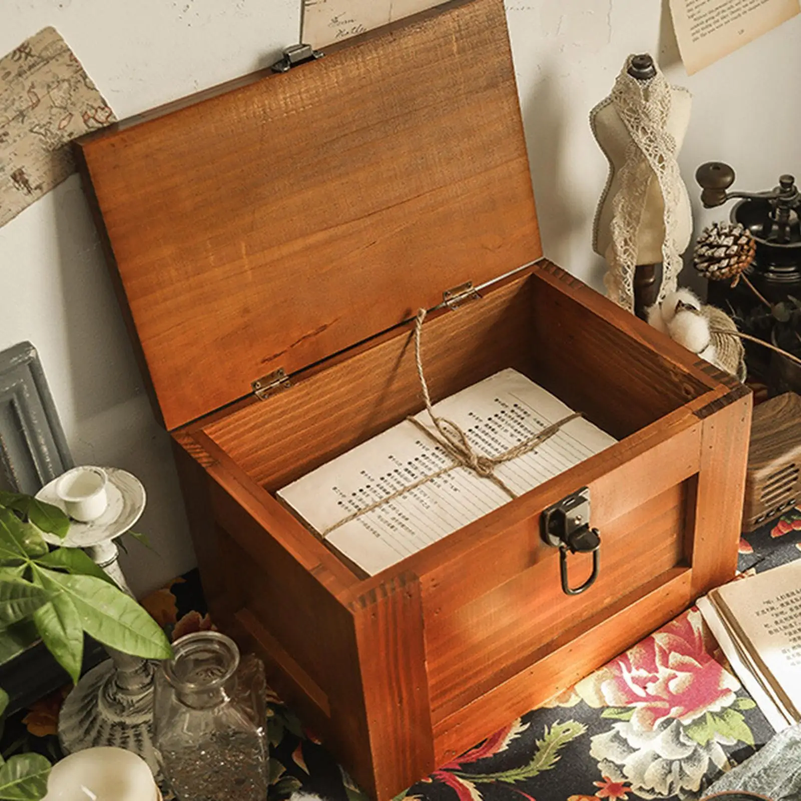 Vintage Wooden Storage Box with Lid Versatile Decorative Wood Box for Accessories Art Hobbies Souvenirs Collectibles Home Decor
Vintage Wooden Storage Box with Lid Versatile Decorative Wood Box for Accessories Art Hobbies Souvenirs Collectibles Home Decor