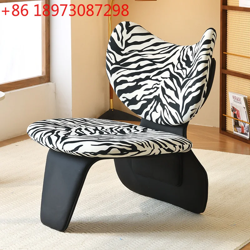 Итальянский светлый роскошный элитный одиночный диван-кресло для маленькой квартиры, гостиной, балкона, простой художественный стул для отдыха
Итальянский светлый роскошный элитный одиночный диван-кресло для маленькой квартиры, гостиной, балкона, простой художественный стул для отдыха