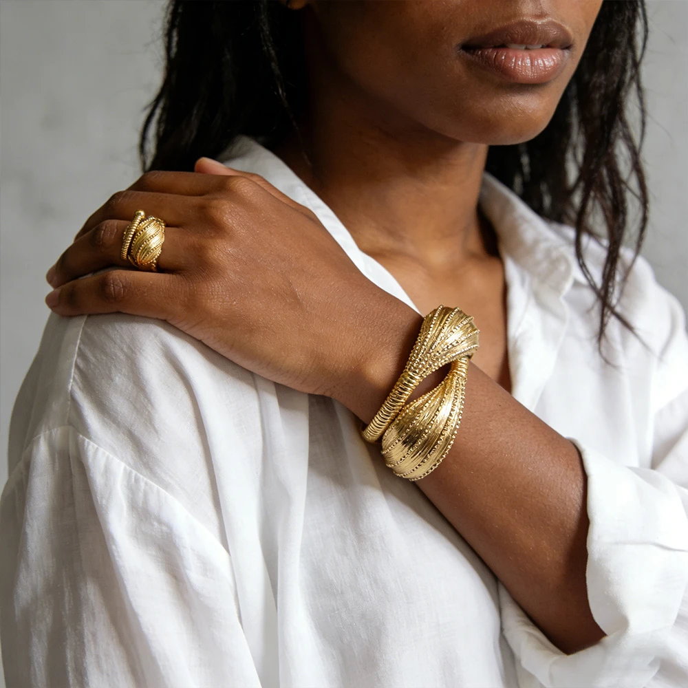 Classic Bangles Ring Luxury Gold Color Bracelet Jewelry Sets African Bracelet Women Set Bangles Jewelry for Lady Party Daily
Classic Bangles Ring Luxury Gold Color Bracelet Jewelry Sets African Bracelet Women Set Bangles Jewelry for Lady Party Daily