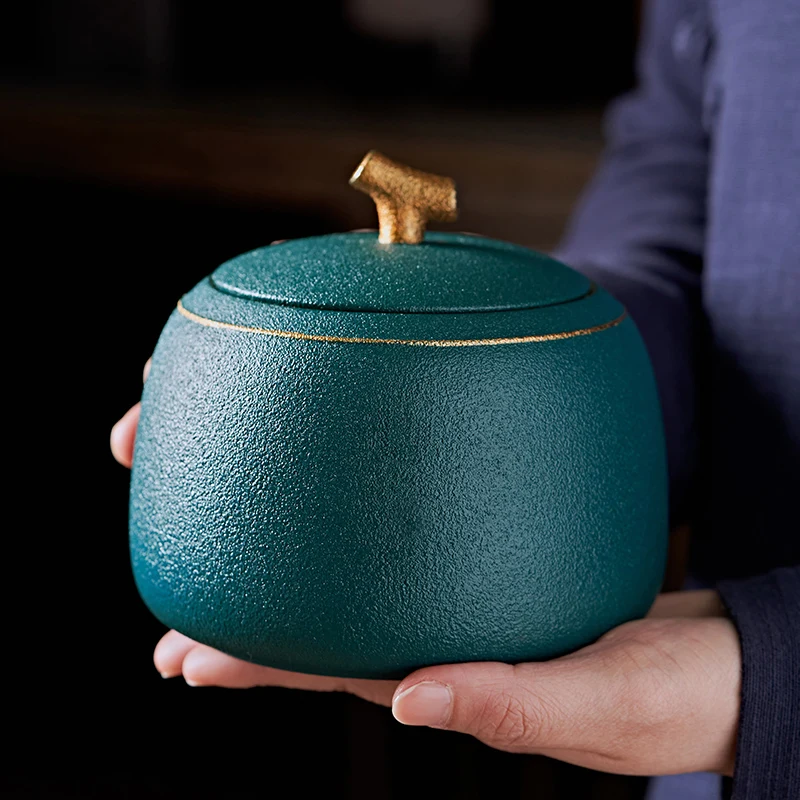 Ceramic tea storage jar Sealed jar tea cans for loose teapot household tea storage Pu erh storage jar Chinese style ornament
Ceramic tea storage jar Sealed jar tea cans for loose teapot household tea storage Pu erh storage jar Chinese style ornament