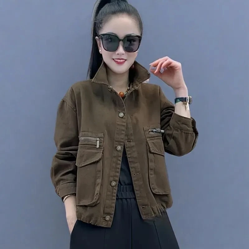 Fashion Pocket Lapel Denim Jacket Women's 2026 Spring Autumn New Cowboy Coat Loose Joker Outwear Casual Overwear Ladies Top
Fashion Pocket Lapel Denim Jacket Women's 2026 Spring Autumn New Cowboy Coat Loose Joker Outwear Casual Overwear Ladies Top