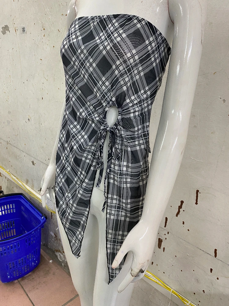 European and American women's sexy spicy girl slim fit top plaid style women's waist cinching strap vest
European and American women's sexy spicy girl slim fit top plaid style women's waist cinching strap vest