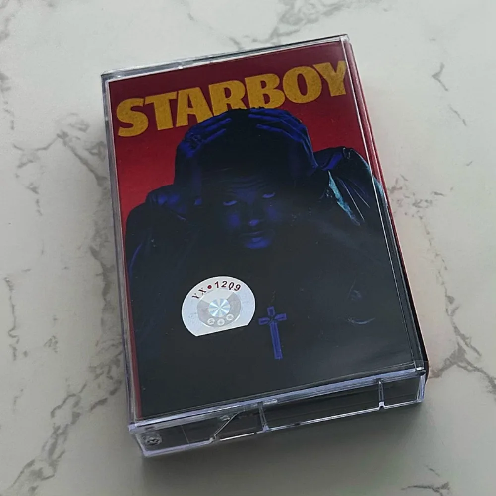 Лента The Weeknd Starboy (Explit) Совершенно новый герметичный английский хип-хоп поп-альбом для коллекции и подарков фанатов
Лента The Weeknd Starboy (Explit) Совершенно новый герметичный английский хип-хоп поп-альбом для коллекции и подарков фанатов