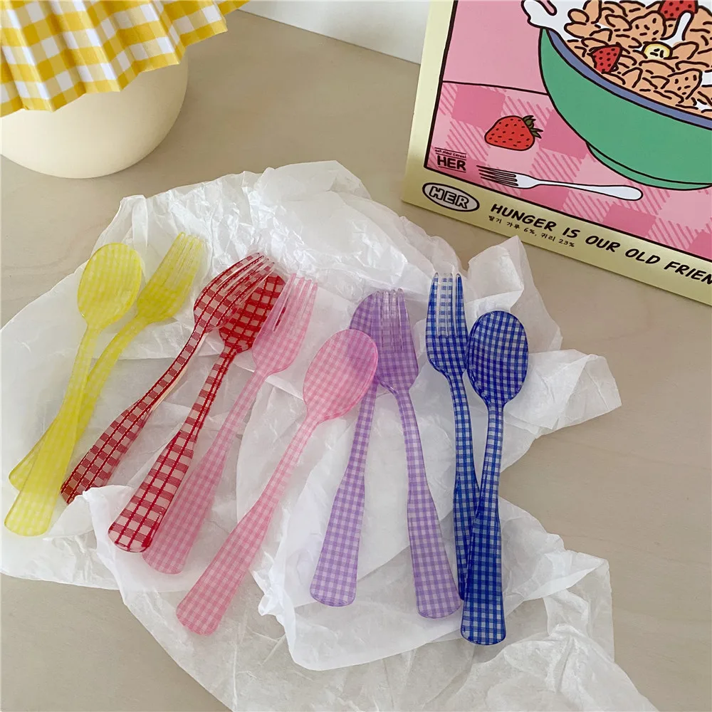 Ins Style Tableware Retro French Lattice Dessert Fork Spoon Tableware Plastic Spoon Fork Set Dining Table Set
Ins Style Tableware Retro French Lattice Dessert Fork Spoon Tableware Plastic Spoon Fork Set Dining Table Set