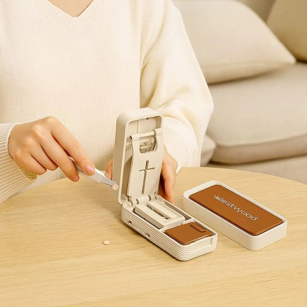 Pill Crusher Dustproof Pill Cutter Box Portable Multifuctional Pill Dispenser Precisely Pill Storage Box Daily Travel
Pill Crusher Dustproof Pill Cutter Box Portable Multifuctional Pill Dispenser Precisely Pill Storage Box Daily Travel