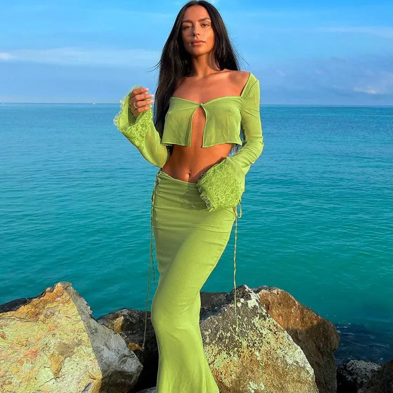 Sexy Club Girl Style Half-length Skirt Two-piece Set Outer Cardigan Top Bodycon Fit Polyester Fabric Summer Fashion Outfit
Sexy Club Girl Style Half-length Skirt Two-piece Set Outer Cardigan Top Bodycon Fit Polyester Fabric Summer Fashion Outfit