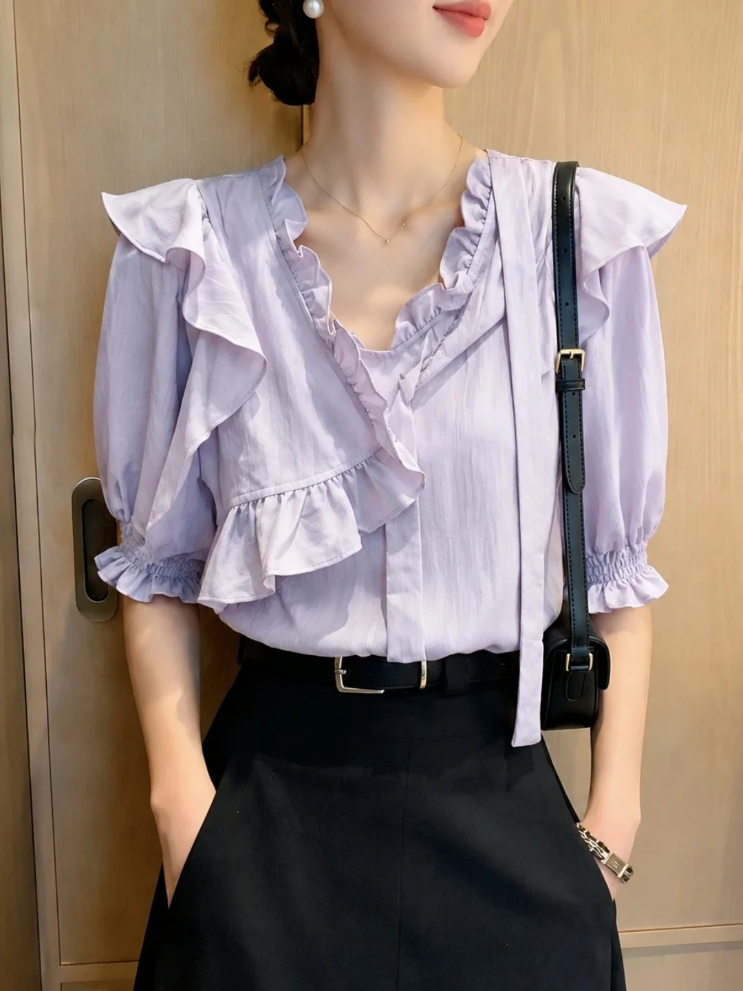 Summer Casual Pure Color Short Sleeve Shirt Korean Style Unique Design Lace Trim Fashionable Versatile Top Commute Style Loos...
Summer Casual Pure Color Short Sleeve Shirt Korean Style Unique Design Lace Trim Fashionable Versatile Top Commute Style Loos...
