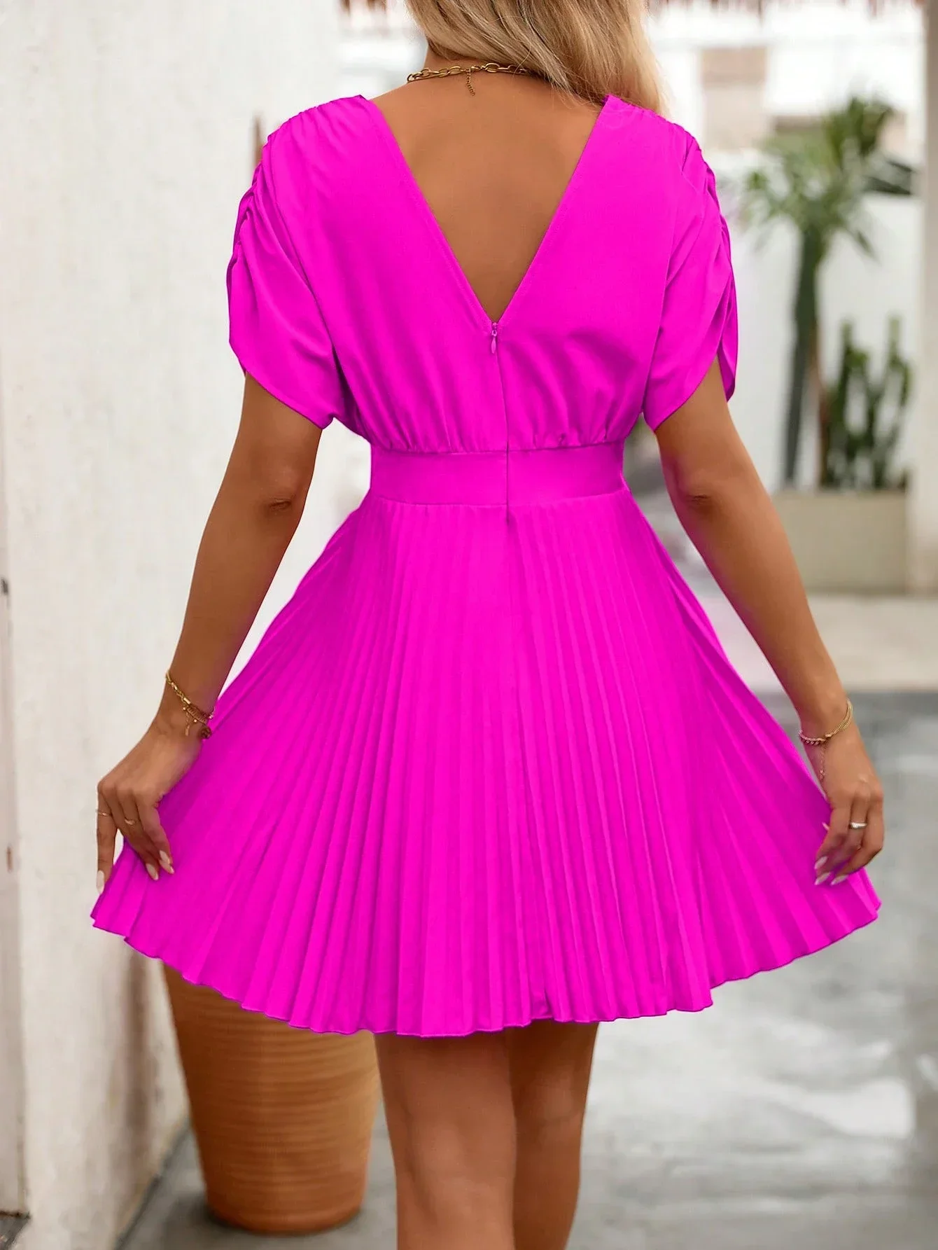 Women's Summer Solid Waisted Pleated Hem Mini Dress Hot Pink
Women's Summer Solid Waisted Pleated Hem Mini Dress Hot Pink