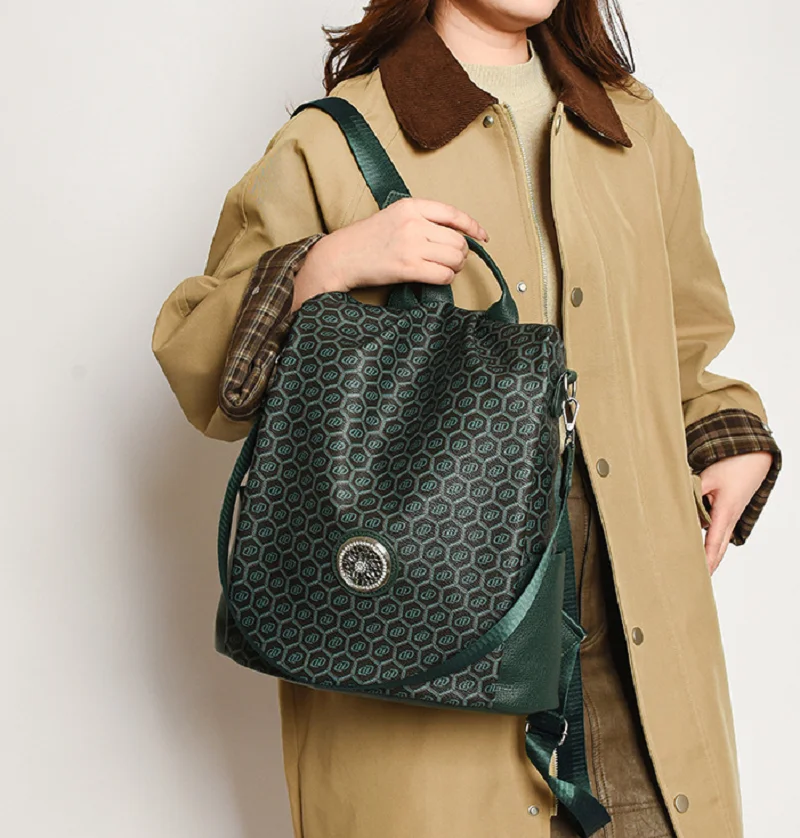 Лидер продаж, модные роскошные противоугонные дорожные рюкзаки большой емкости, женские высококачественные сумки на плечо из мягкой кожи, сумка через плечо 
Лидер продаж, модные роскошные противоугонные дорожные рюкзаки большой емкости, женские высококачественные сумки на плечо из мягкой кожи, сумка через плечо