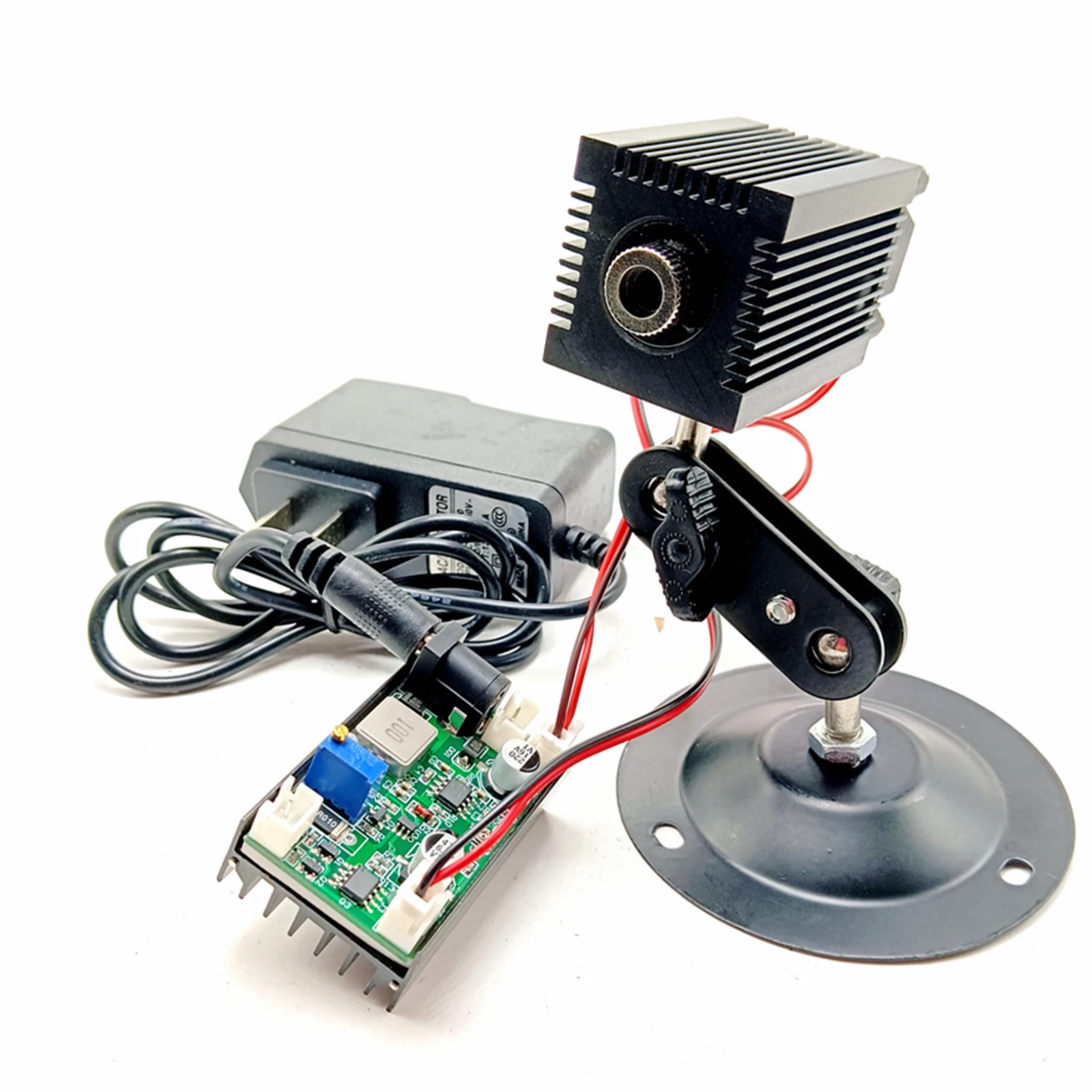 Focusable Orange Red Laser Diode Dot Module 635nm 300mw 33x50mm with 12V Adapter Long Time Working with Cooling Fan
Focusable Orange Red Laser Diode Dot Module 635nm 300mw 33x50mm with 12V Adapter Long Time Working with Cooling Fan