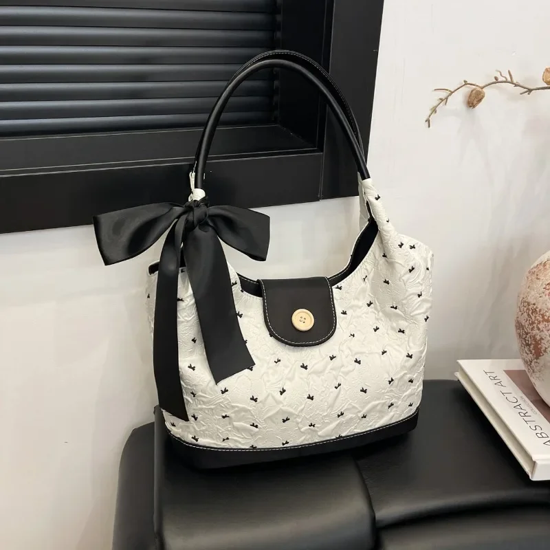 2025 New Fashion Exquisite Hasp Shoulder Bags Large Capacity Popularity Commute Style Youth Design Handbags for Women
2025 New Fashion Exquisite Hasp Shoulder Bags Large Capacity Popularity Commute Style Youth Design Handbags for Women