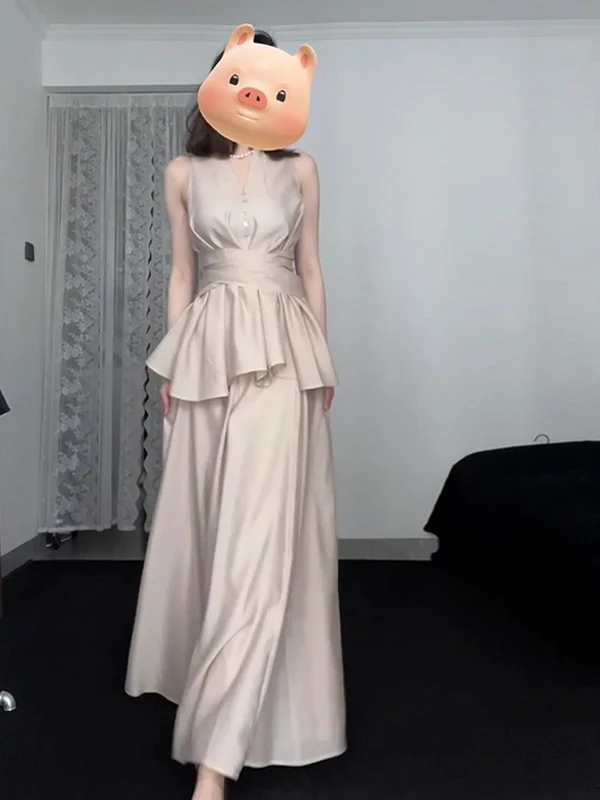 Summer Sleeveless Vest Dress Women's Waist-Cinching Set Long Skirt V-neck Two-piece Fashionable Ensemble Elegant Sensation
Summer Sleeveless Vest Dress Women's Waist-Cinching Set Long Skirt V-neck Two-piece Fashionable Ensemble Elegant Sensation