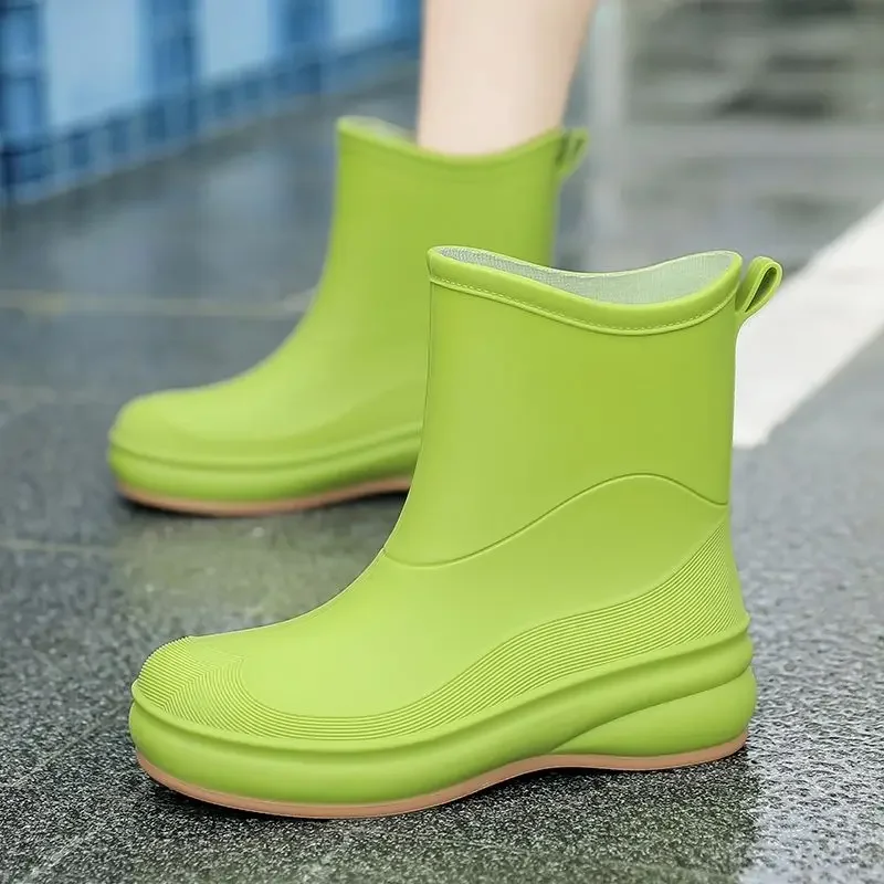 Новинка 2023 года, женские непромокаемые резиновые сапоги до середины икры, противоскользящие, износостойкие, дышащие, для кухни, сельского хозяйства, автомойки
Новинка 2023 года, женские непромокаемые резиновые сапоги до середины икры, противоскользящие, износостойкие, дышащие, для кухни, сельского хозяйства, автомойки