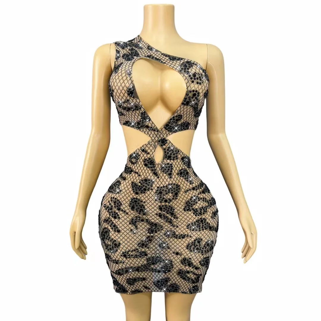 Women Sparkly Rhinestone Sexy Off Shoulder Mesh See Through Dress Nightclub Celebrate Birthday Dress Drag Costume Stage Outfit
Women Sparkly Rhinestone Sexy Off Shoulder Mesh See Through Dress Nightclub Celebrate Birthday Dress Drag Costume Stage Outfit