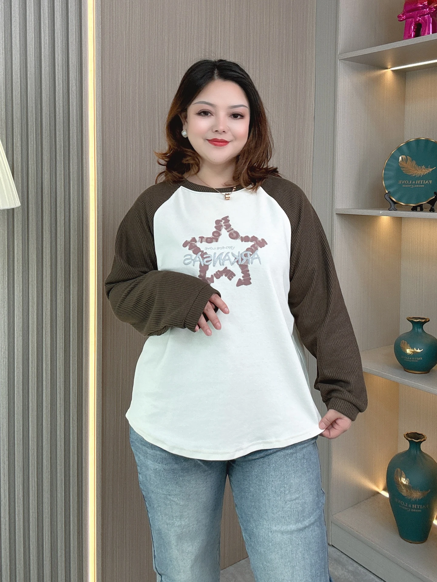 Женская круглая футболка Ne Long Sve больших размеров, свободный удобный свитшот для похудения, повседневный базовый топ на осень
Женская круглая футболка Ne Long Sve больших размеров, свободный удобный свитшот для похудения, повседневный базовый топ на осень