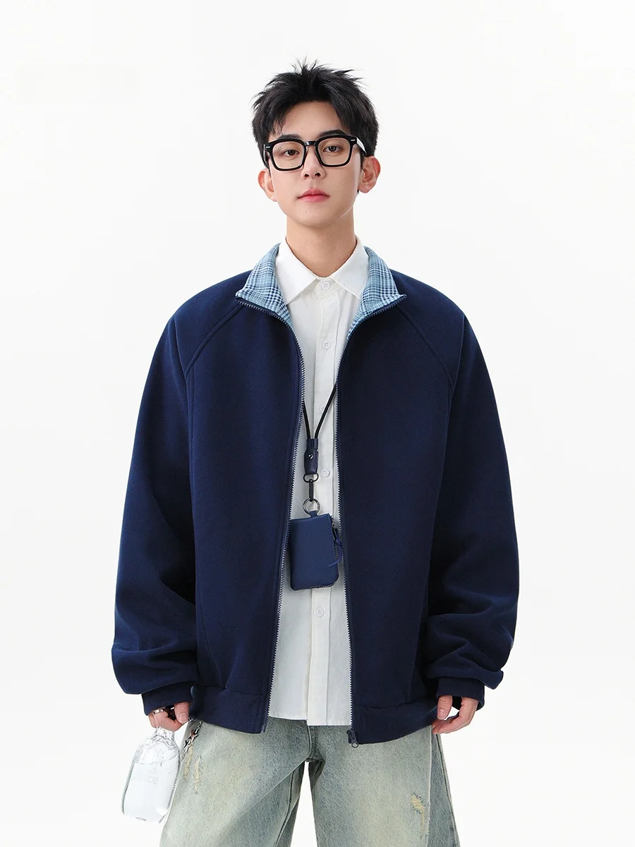 Мужская повседневная свободная спортивная куртка-кардиган в американском ретро-стиле с воротником-стойкой, осенняя модная брендовая модель Cleanfit на молнии, хлопок
Мужская повседневная свободная спортивная куртка-кардиган в американском ретро-стиле с воротником-стойкой, осенняя модная брендовая модель Cleanfit на молнии, хлопок