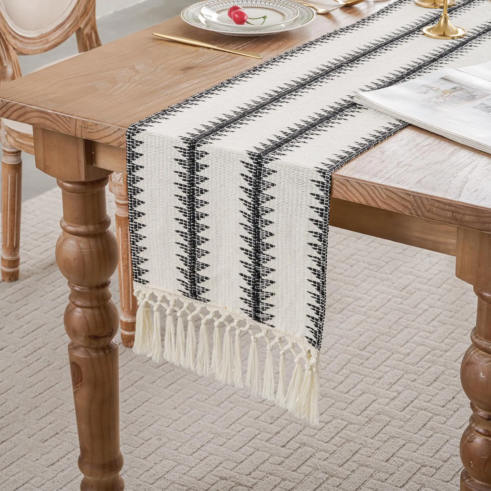 Black White Tree Boho Macrame Table Runner , Farmhouse Dresser Covers Coffee Table Runner with Tassels
Black White Tree Boho Macrame Table Runner , Farmhouse Dresser Covers Coffee Table Runner with Tassels