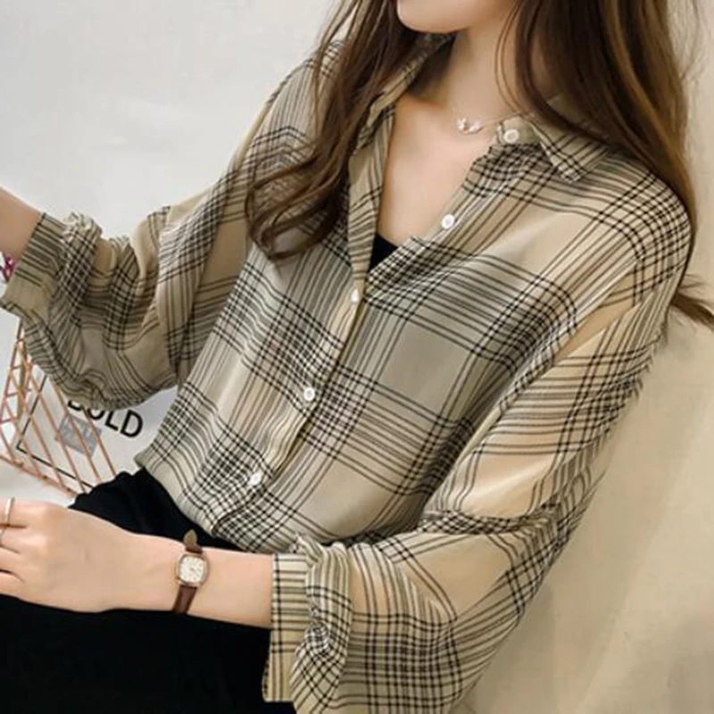 Fashion Plaid Classic Loose Shirts Blouse Women Daily All-match Student Women Clothing Korean Style Sunscreen Shirt
Fashion Plaid Classic Loose Shirts Blouse Women Daily All-match Student Women Clothing Korean Style Sunscreen Shirt