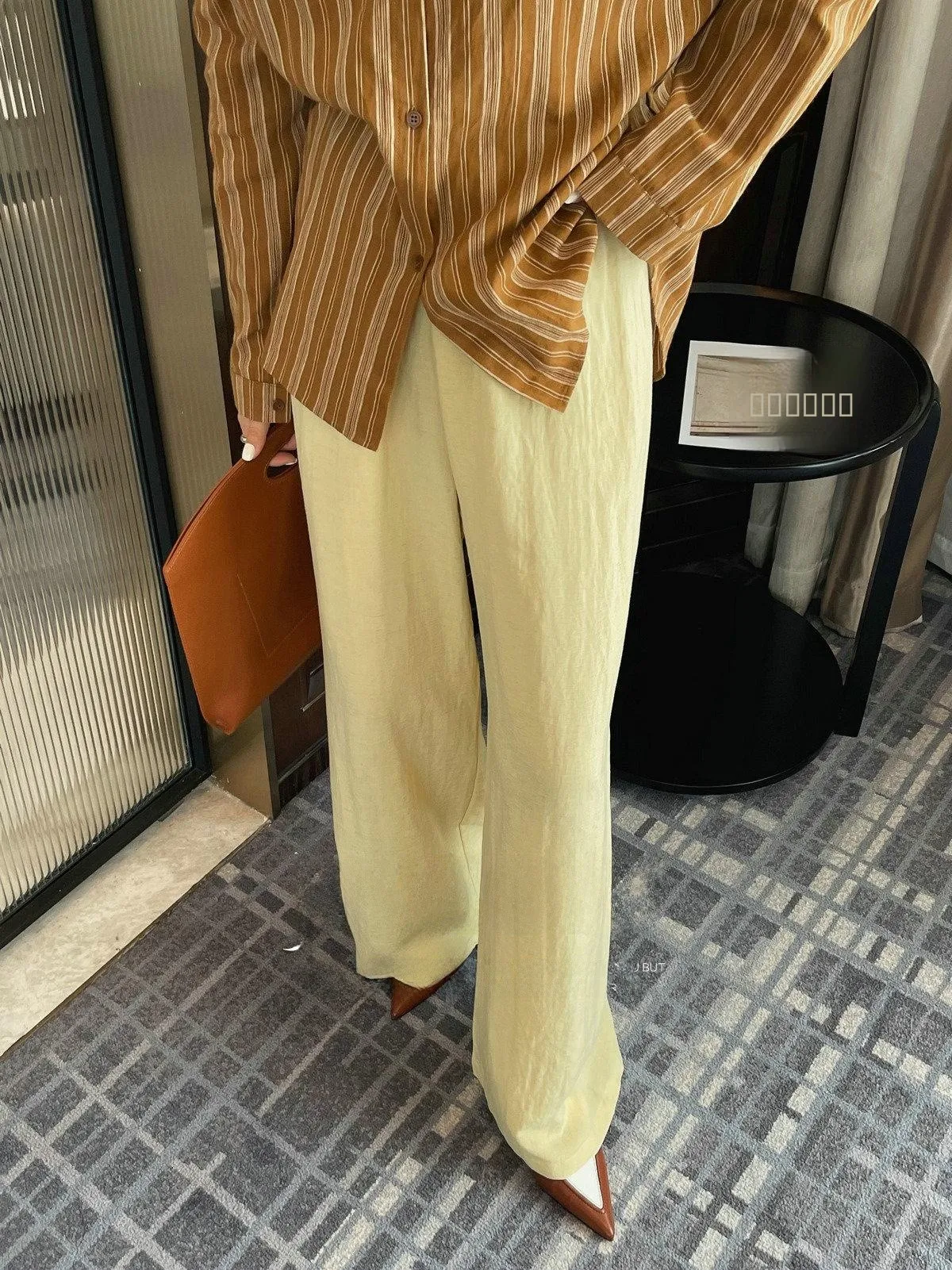 Женские повседневные брюки с высокой талией, прямые, желтые, свободные, облегающие, широкие, в стиле «ленивый шик», длиной в пол
Женские повседневные брюки с высокой талией, прямые, желтые, свободные, облегающие, широкие, в стиле «ленивый шик», длиной в пол