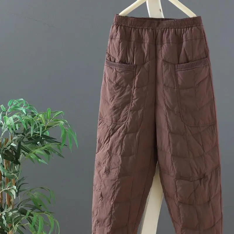 Женские повседневные свободные брюки-пуховики с высокой талией, верхняя одежда, сезонные брюки с прямыми штанинами больших размеров на весну, осень и зиму
Женские повседневные свободные брюки-пуховики с высокой талией, верхняя одежда, сезонные брюки с прямыми штанинами больших размеров на весну, осень и зиму