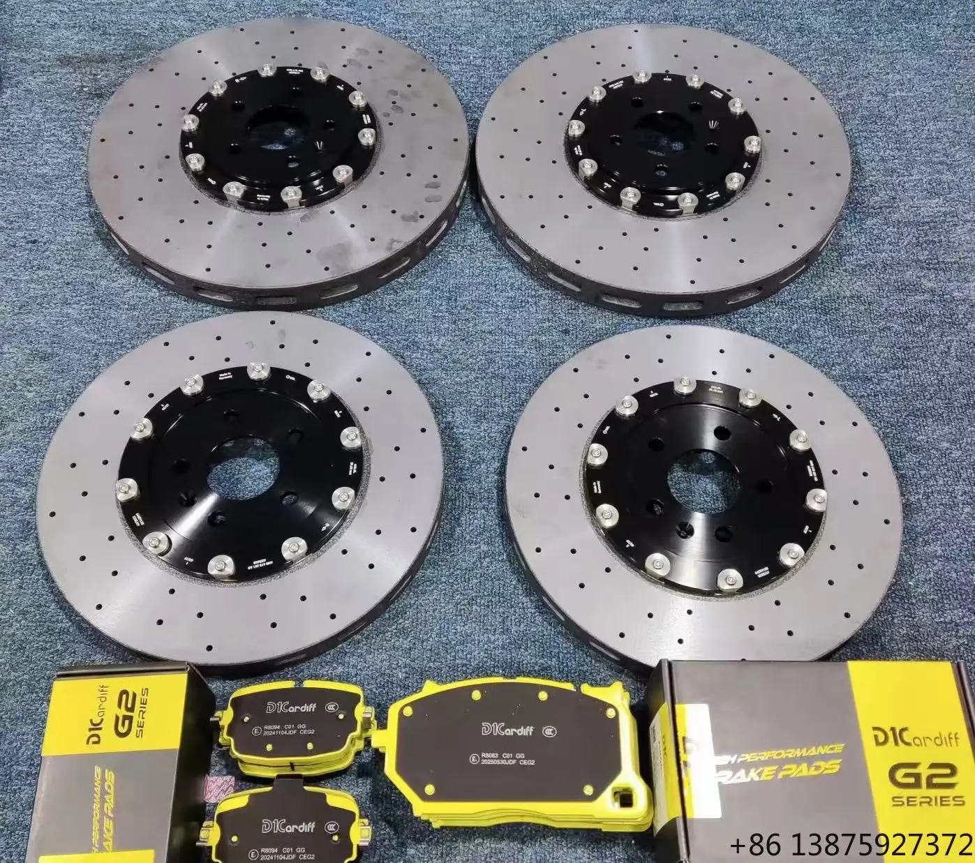 Car Carbon Ceramic Disc Rotor Kit 380-405mm Part Upgrade Sale for TT Scirocco
Car Carbon Ceramic Disc Rotor Kit 380-405mm Part Upgrade Sale for TT Scirocco