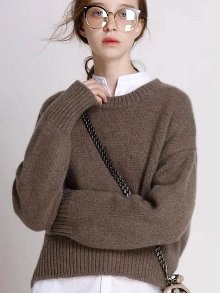 Casual Round Neck Pure Wool Knitted Pullover Autumn Winter New Fashion Loose Long Sleeve Solid Color Short Style Thick Sweater
Casual Round Neck Pure Wool Knitted Pullover Autumn Winter New Fashion Loose Long Sleeve Solid Color Short Style Thick Sweater