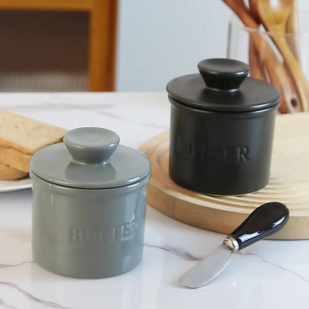 Керамическая тарелка для масла с тиснением логотипа Контейнер для хранения синего масла Коробка для сыра с набором крышек
Керамическая тарелка для масла с тиснением логотипа Контейнер для хранения синего масла Коробка для сыра с набором крышек