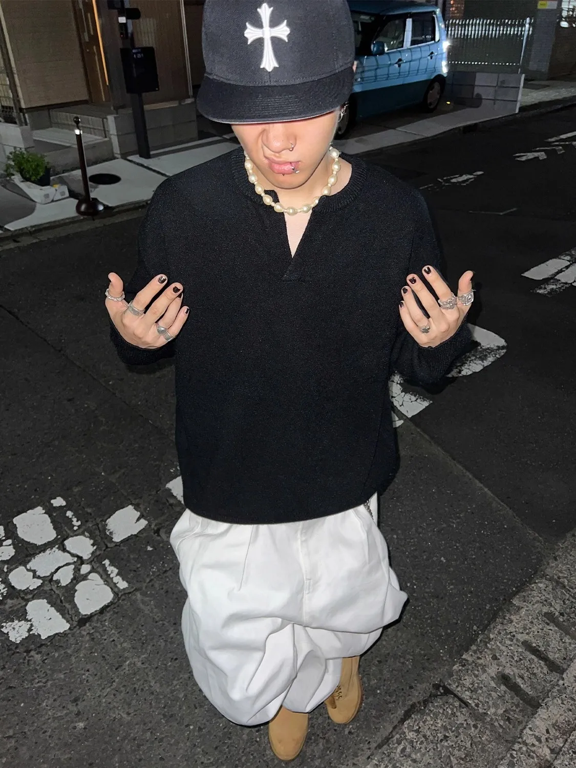 Вязаный свитер в американском стиле ретро V-Ne, осень 2022, мужской свободный крой, длинный свек, повседневная повседневная одежда, удобная дышащая одежда
Вязаный свитер в американском стиле ретро V-Ne, осень 2022, мужской свободный крой, длинный свек, повседневная повседневная одежда, удобная дышащая одежда