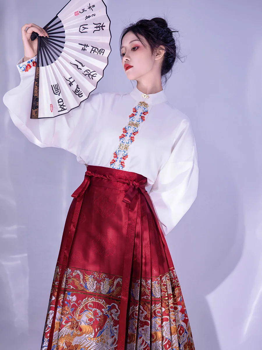 Original Hanfu irt And Ma Face Skirt with White irt New Chinese Sle Wedding Wine Offering Clothes Pipa Sve...
Original Hanfu irt And Ma Face Skirt with White irt New Chinese Sle Wedding Wine Offering Clothes Pipa Sve...