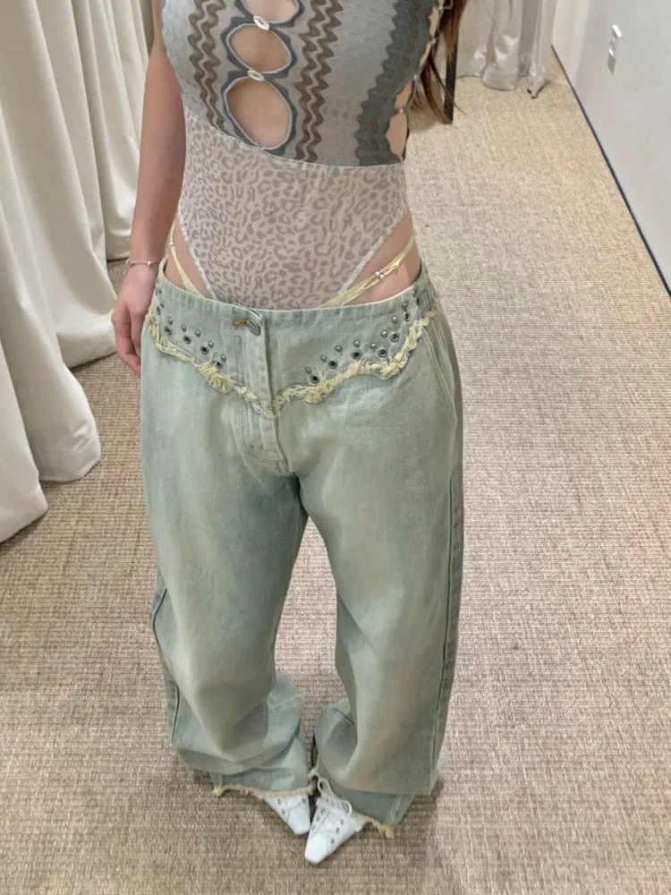 Retro Fashionable Splicing Rivet Knife Jeans Women's Low Waist Casual Pants Three-acetate Fiber Non-stretchy
Retro Fashionable Splicing Rivet Knife Jeans Women's Low Waist Casual Pants Three-acetate Fiber Non-stretchy