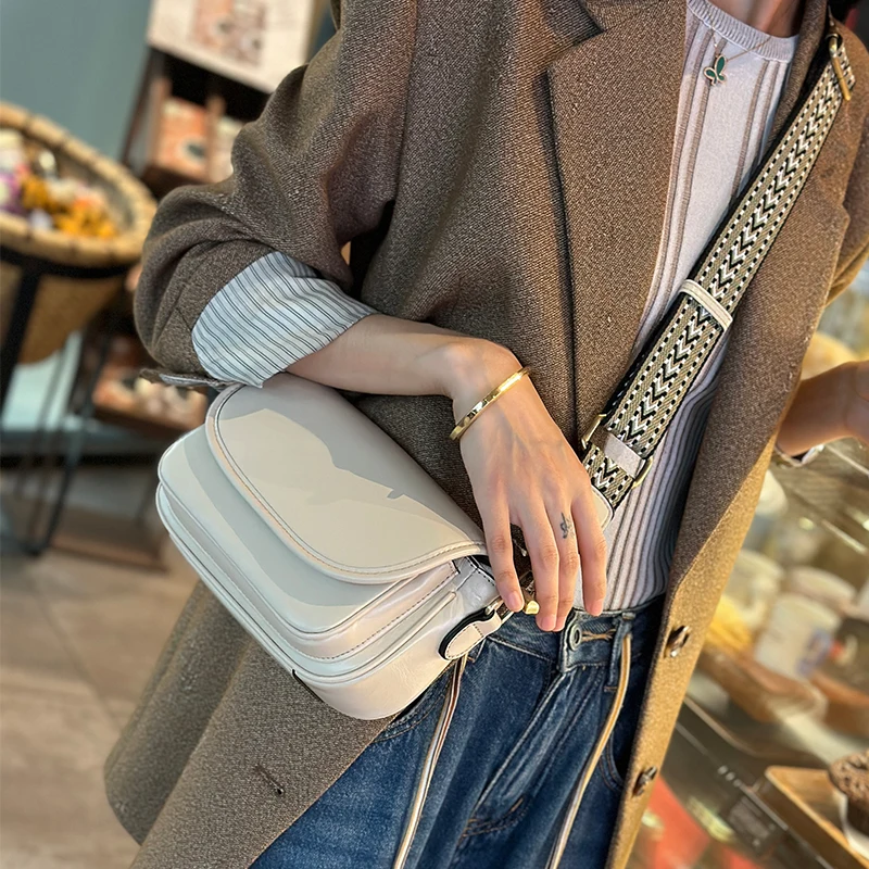 Women Natural Cow Leather Bag Lady High Quality Commuter Shoulder Bags Female Luxury Retro Crossbody Bag for Ladies Handbag New
Women Natural Cow Leather Bag Lady High Quality Commuter Shoulder Bags Female Luxury Retro Crossbody Bag for Ladies Handbag New