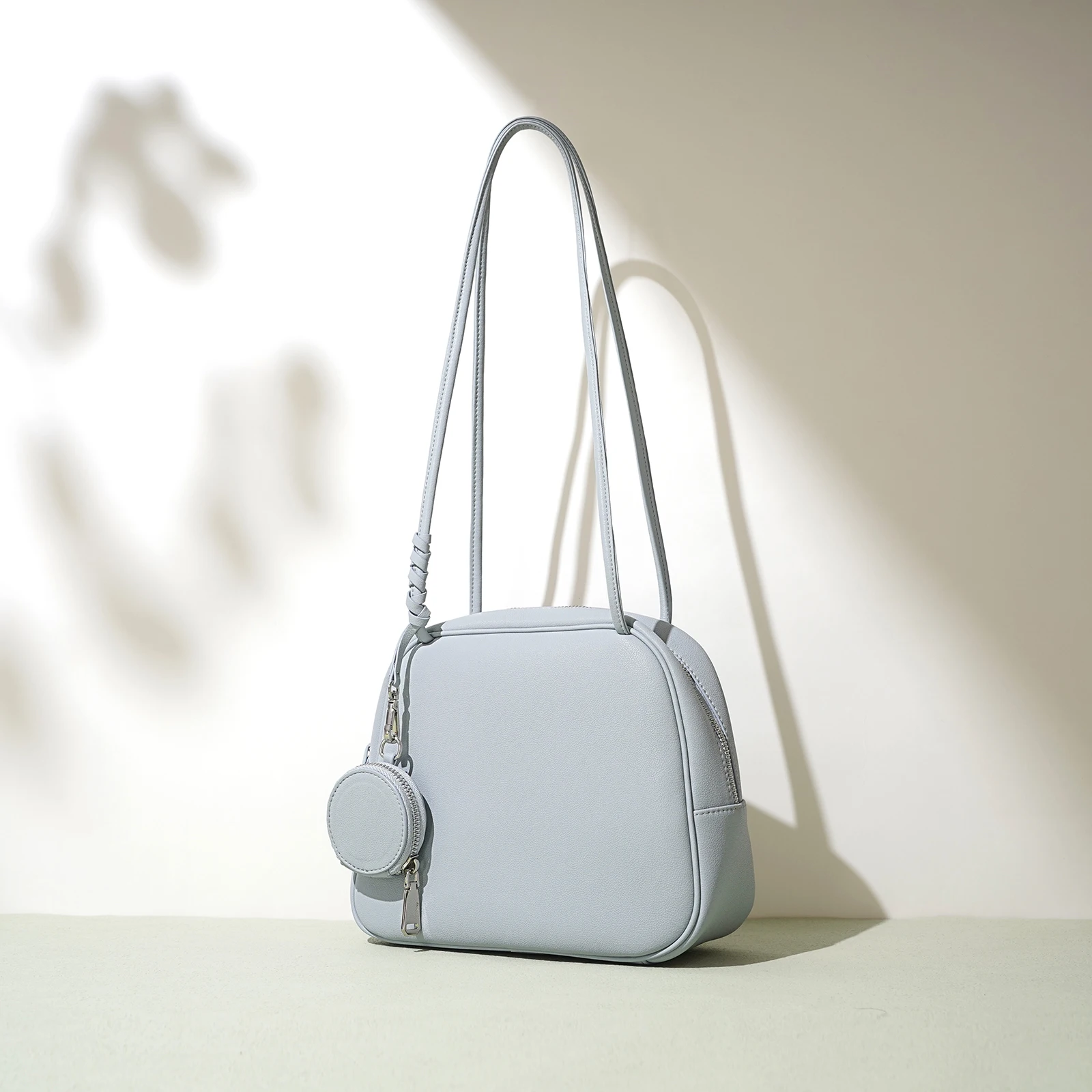 Hot Selling 2025 New Genuine Leather Women's Shoulder Bag Handbag Design Simple Fashion Cowhide Custom Logo Ladies Bag 
Hot Selling 2025 New Genuine Leather Women's Shoulder Bag Handbag Design Simple Fashion Cowhide Custom Logo Ladies Bag