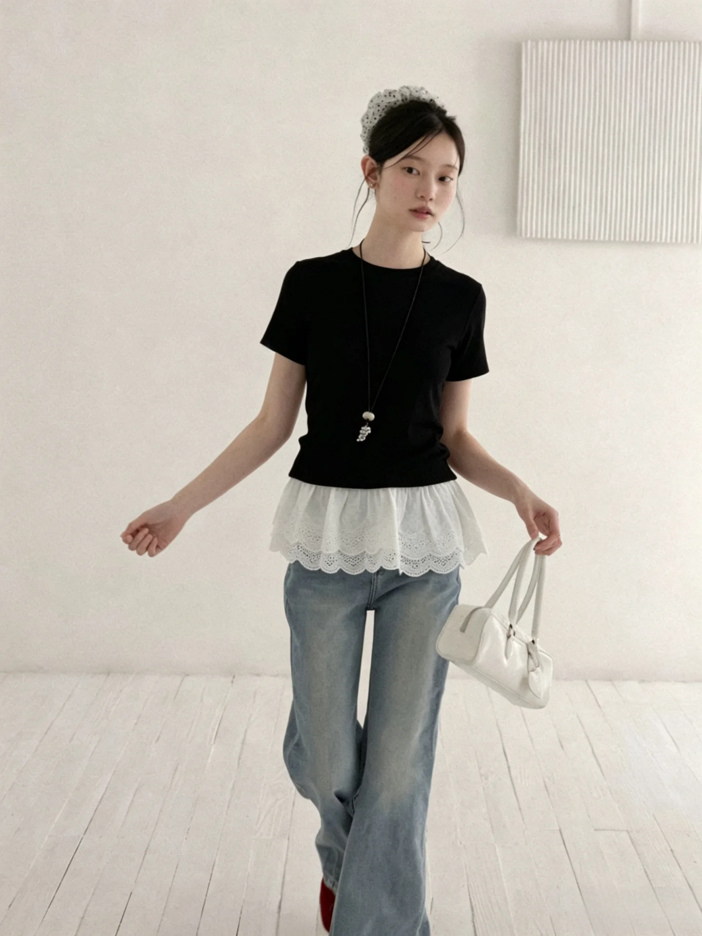 Summer New Women's Short Sleeve T-shirt 95 Cotton round Neck Lace Hem Large Size Slim Fit Casual Comfortable Breathable Top
Summer New Women's Short Sleeve T-shirt 95 Cotton round Neck Lace Hem Large Size Slim Fit Casual Comfortable Breathable Top