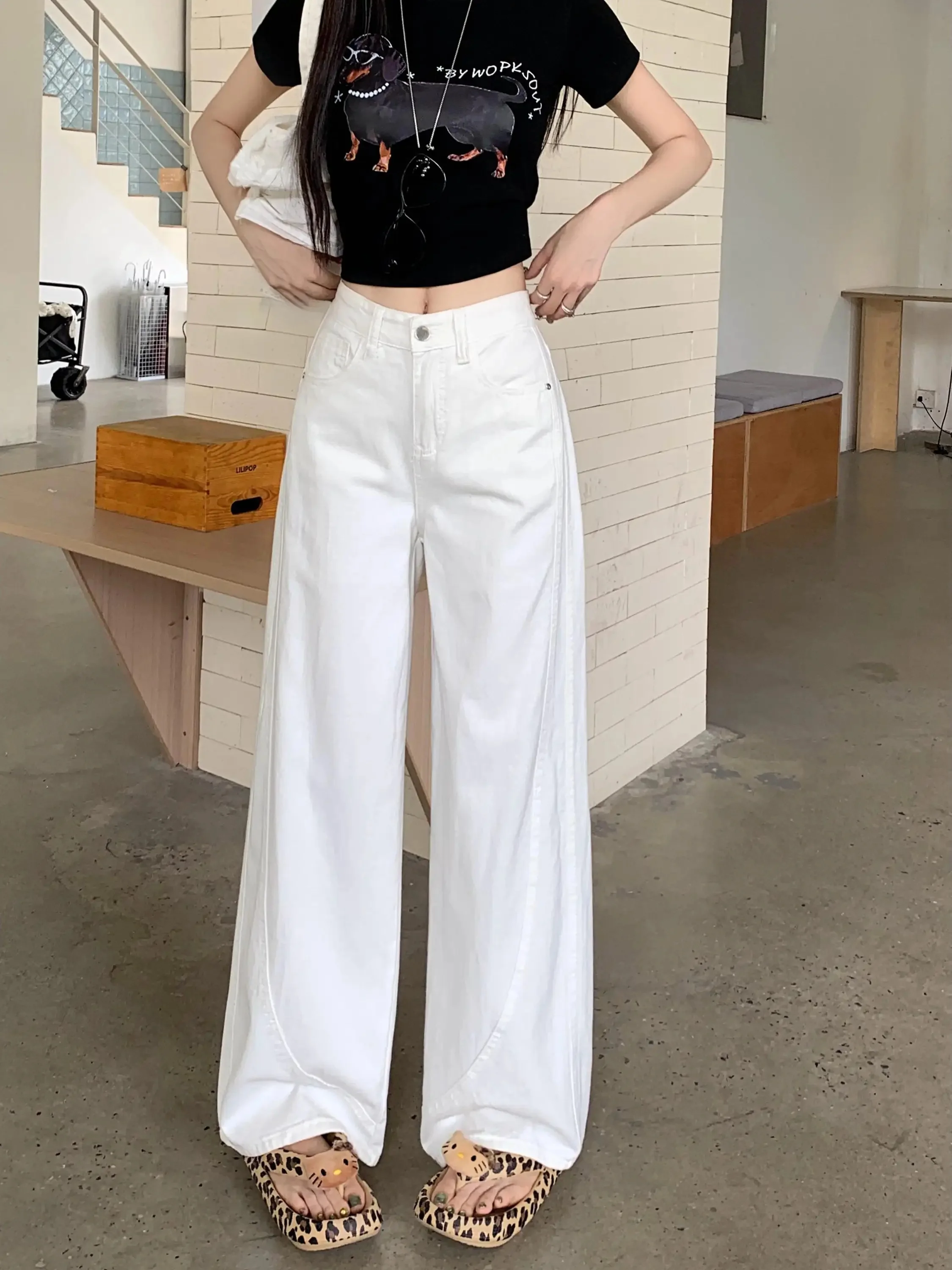High Waist Wide Leg White Jeans Women's Summer Loose Fitting Floor Length Casual Long Trousers Retro Style Comfortable Jeans
High Waist Wide Leg White Jeans Women's Summer Loose Fitting Floor Length Casual Long Trousers Retro Style Comfortable Jeans