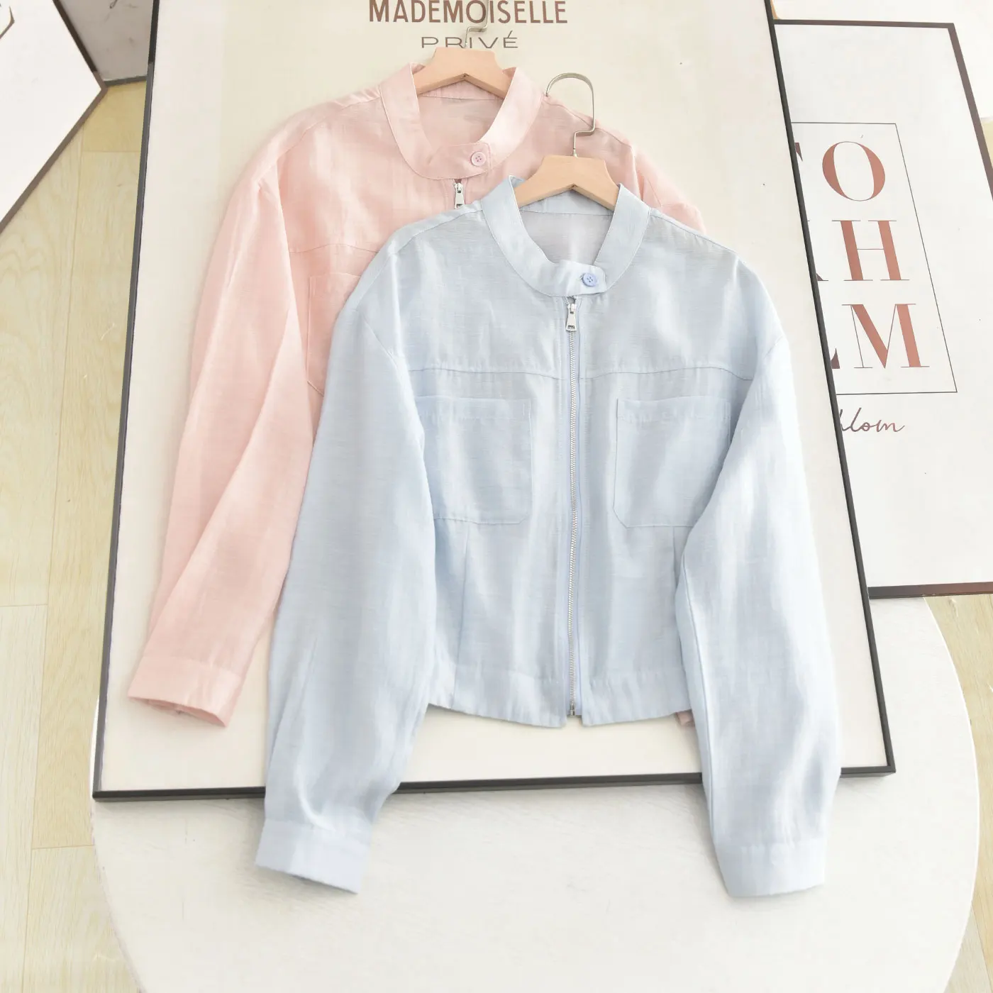 Casual round Neck Shirt Style Outerwear Women's Lightweight Summer New Fashion Simple Match Thin Sun Protection Coat
Casual round Neck Shirt Style Outerwear Women's Lightweight Summer New Fashion Simple Match Thin Sun Protection Coat