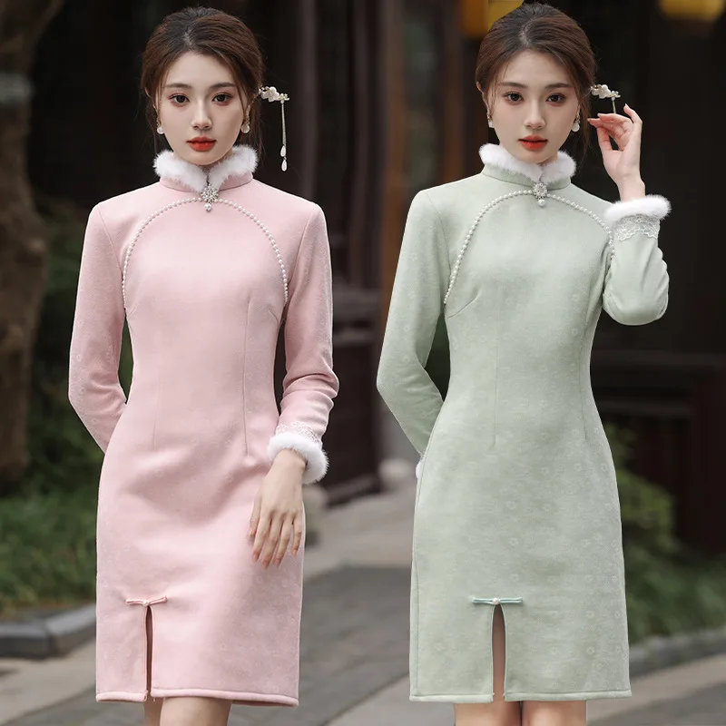 Yourqipao Autumn and Winter 2024 Suede Jacquard Hot Silver Old Shanghai Mid-length Chinese Cheongsam Women Qipao
Yourqipao Autumn and Winter 2024 Suede Jacquard Hot Silver Old Shanghai Mid-length Chinese Cheongsam Women Qipao