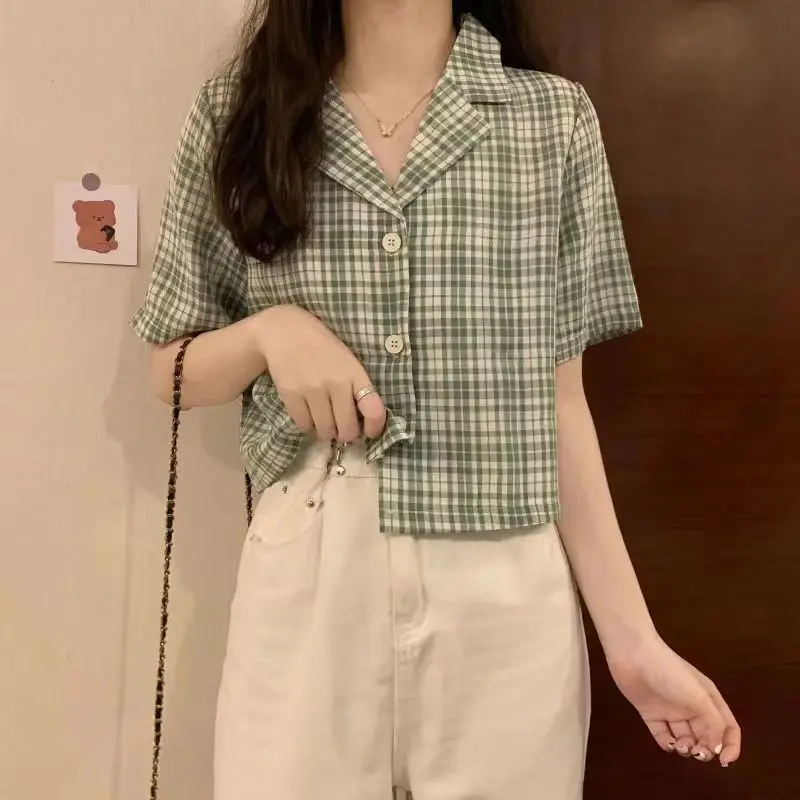 Slimming Korean Style Short Sleeve Shirt Women's Loose Fit Checkered Suit Collar Vintage Hong Kong Flavor Commute Style Top
Slimming Korean Style Short Sleeve Shirt Women's Loose Fit Checkered Suit Collar Vintage Hong Kong Flavor Commute Style Top