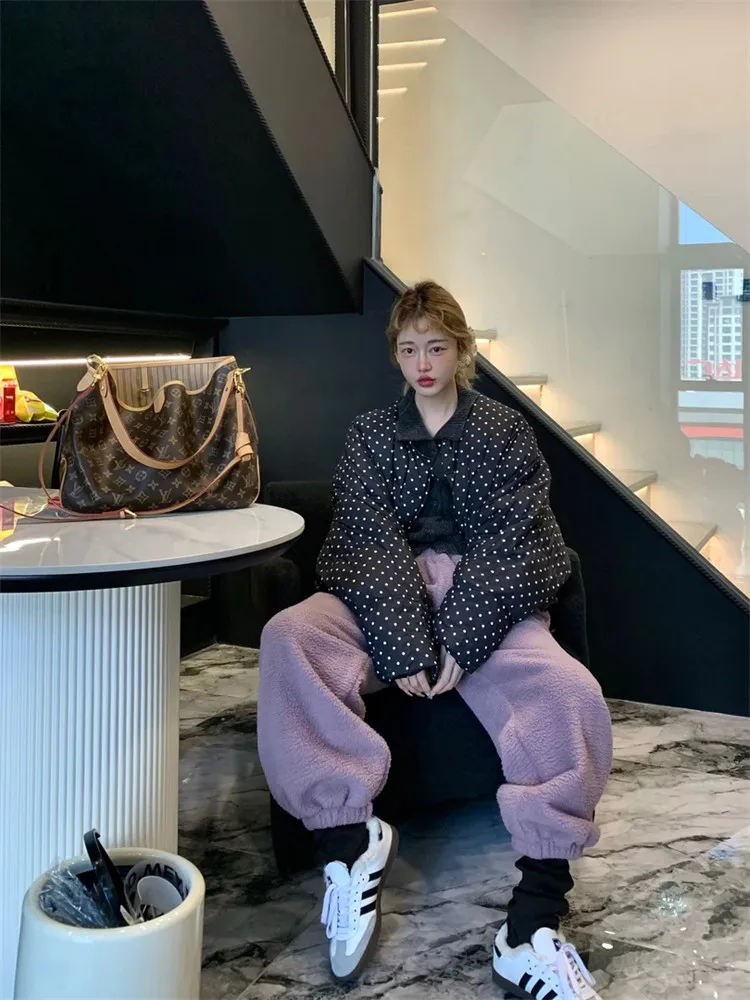 Корейская женская весенняя модная уличная куртка из хлопка в горошек, новая модель, популярная трендовая хлопковая куртка
Корейская женская весенняя модная уличная куртка из хлопка в горошек, новая модель, популярная трендовая хлопковая куртка