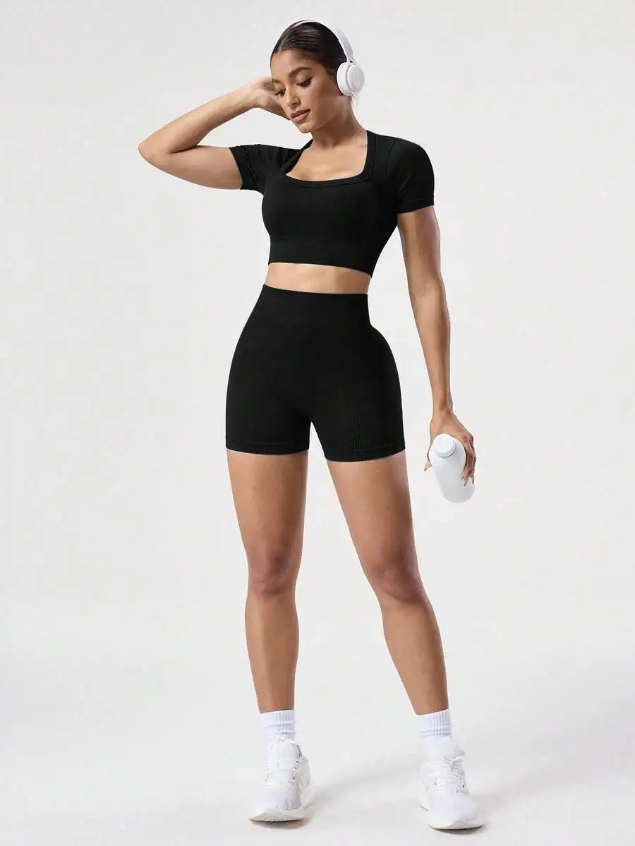 Black 2-Piece Activewear Set Ribbed Moisture Wicking Crop Top And Biker Shorts For Women
Black 2-Piece Activewear Set Ribbed Moisture Wicking Crop Top And Biker Shorts For Women