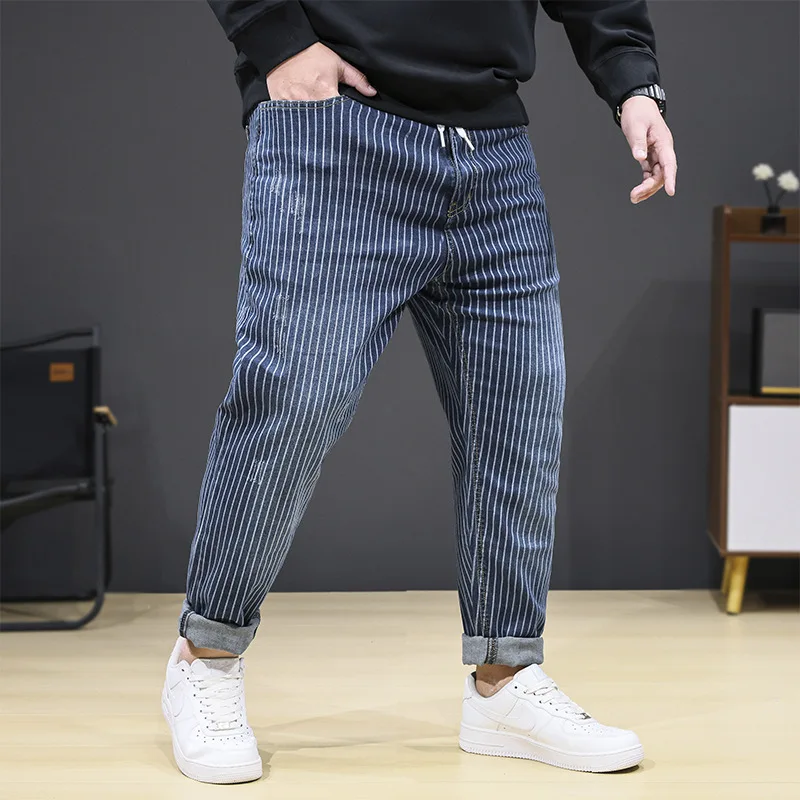 Fashion Stripe Trend Jeans Men's Hip Hop Denim Pants Spring Summer Harem Trousers Men Big Size 7XL Elastic Waist Bottoms Blue
Fashion Stripe Trend Jeans Men's Hip Hop Denim Pants Spring Summer Harem Trousers Men Big Size 7XL Elastic Waist Bottoms Blue