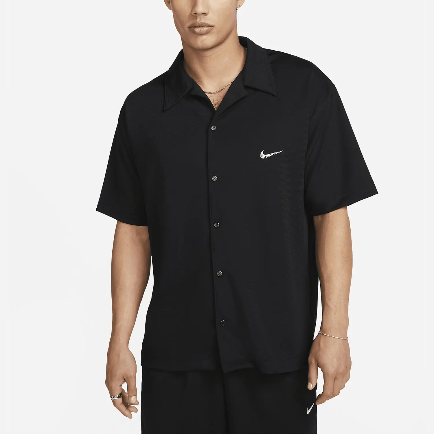 Nike genuine sports men's casual breathable lapel simple buckle short sleeved FB6985-010
Nike genuine sports men's casual breathable lapel simple buckle short sleeved FB6985-010