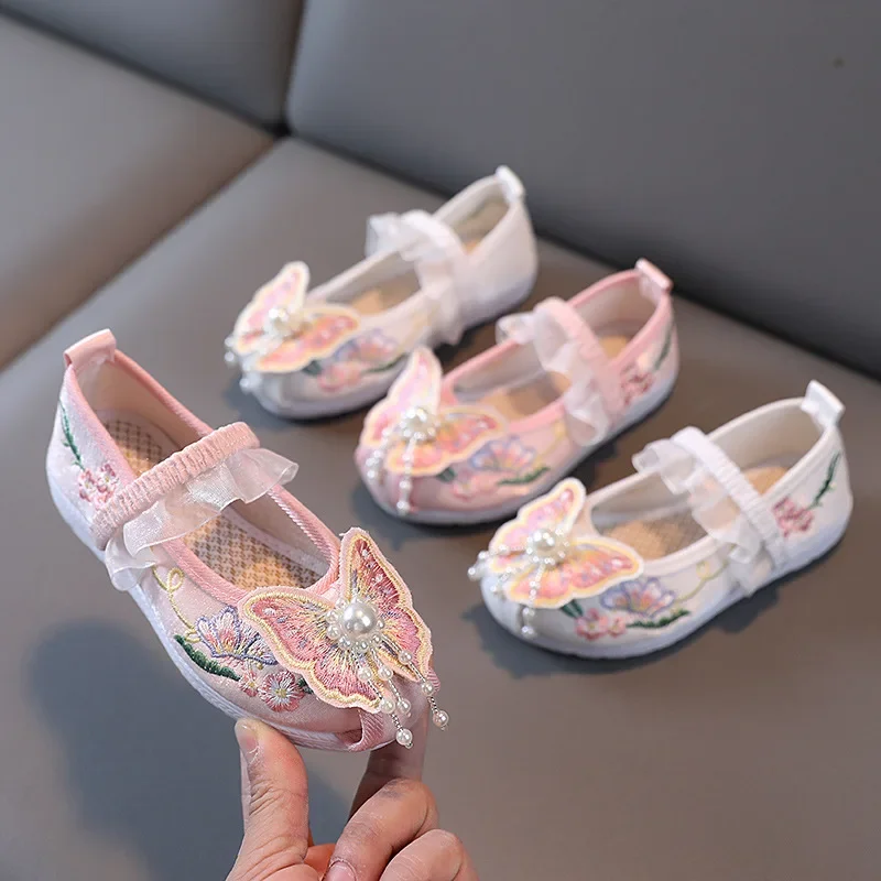 Hanfu embroidered shoes baby girls vintage Chinese style dancing shoes butterfly beading mesh ruffles toddler kids 24-38
Hanfu embroidered shoes baby girls vintage Chinese style dancing shoes butterfly beading mesh ruffles toddler kids 24-38