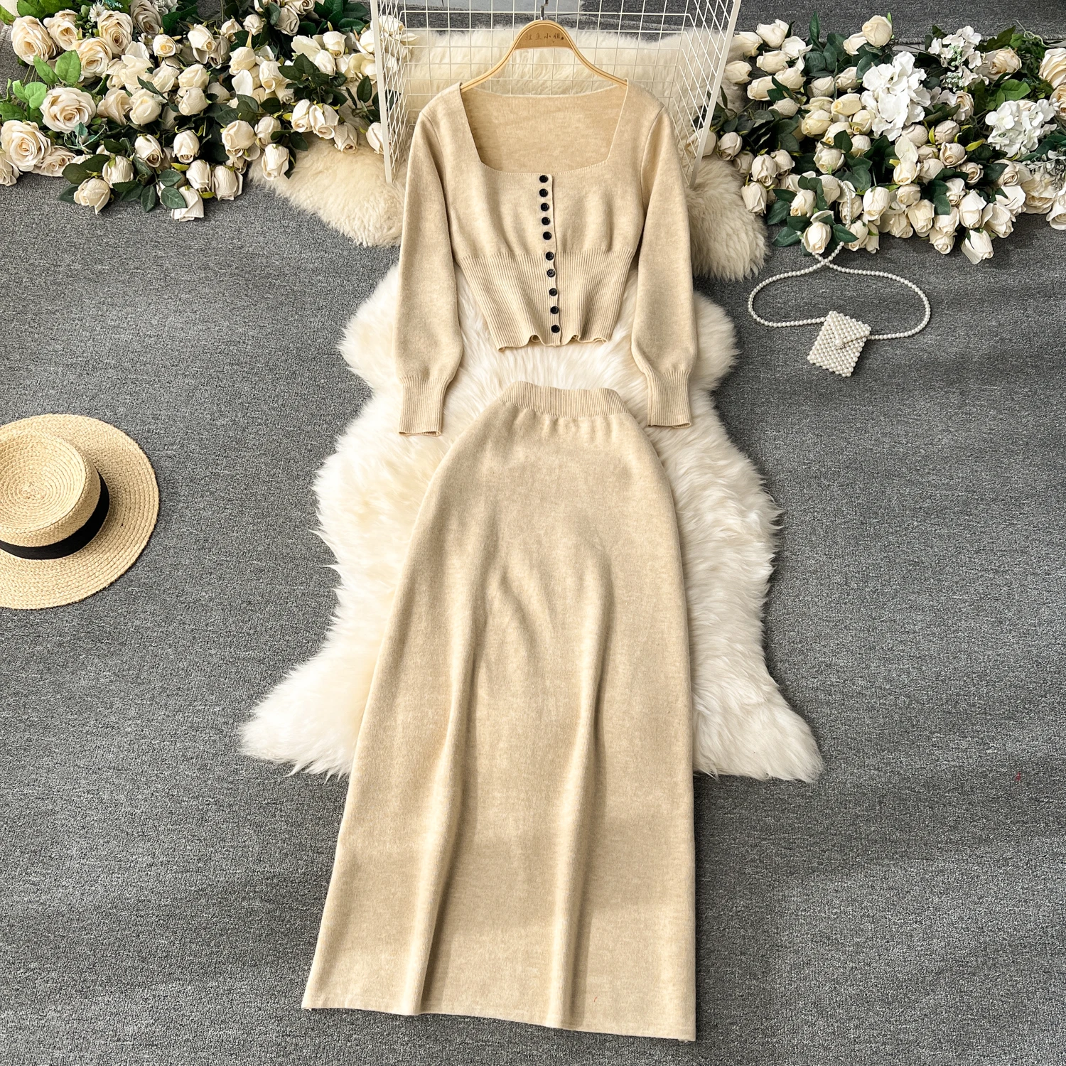 Two Pieces Women Knitting Skirt Sets Elegant Square Collar Female Sweaters+High Waist A-Line Knitted Skirts 2pcs Lady Clothing
Two Pieces Women Knitting Skirt Sets Elegant Square Collar Female Sweaters+High Waist A-Line Knitted Skirts 2pcs Lady Clothing