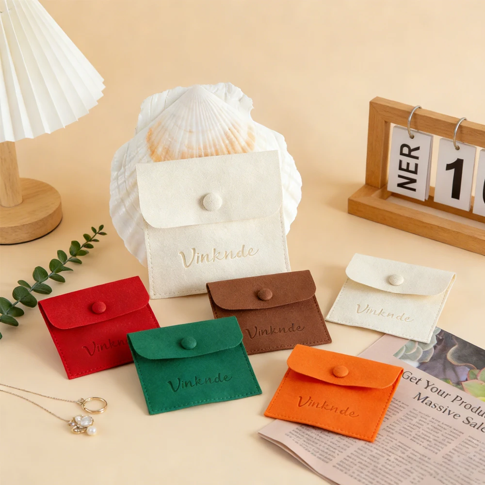 Индивидуальный бежевый мешочек-конверт из микрофибры под замшу на кнопках для упаковки ювелирных изделий с логотипом, для серег, ожерелий, браслетов
Индивидуальный бежевый мешочек-конверт из микрофибры под замшу на кнопках для упаковки ювелирных изделий с логотипом, для серег, ожерелий, браслетов