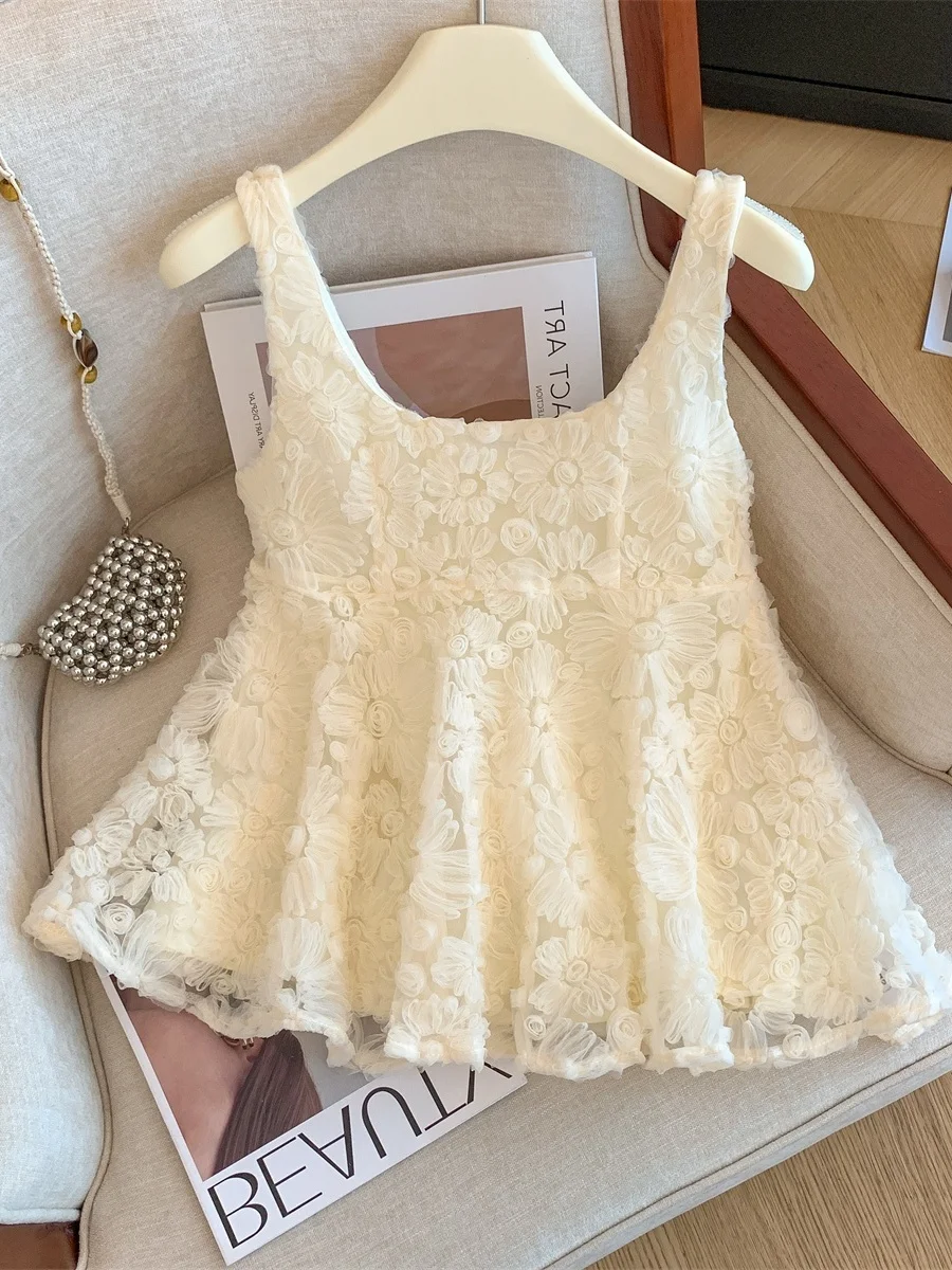Elegant Summer 2026 Women's Sleeveless Embroidered Halter Top Fashionable Outerwear Cotton Sweet Style Loose Fit Cotton 100%
Elegant Summer 2026 Women's Sleeveless Embroidered Halter Top Fashionable Outerwear Cotton Sweet Style Loose Fit Cotton 100%