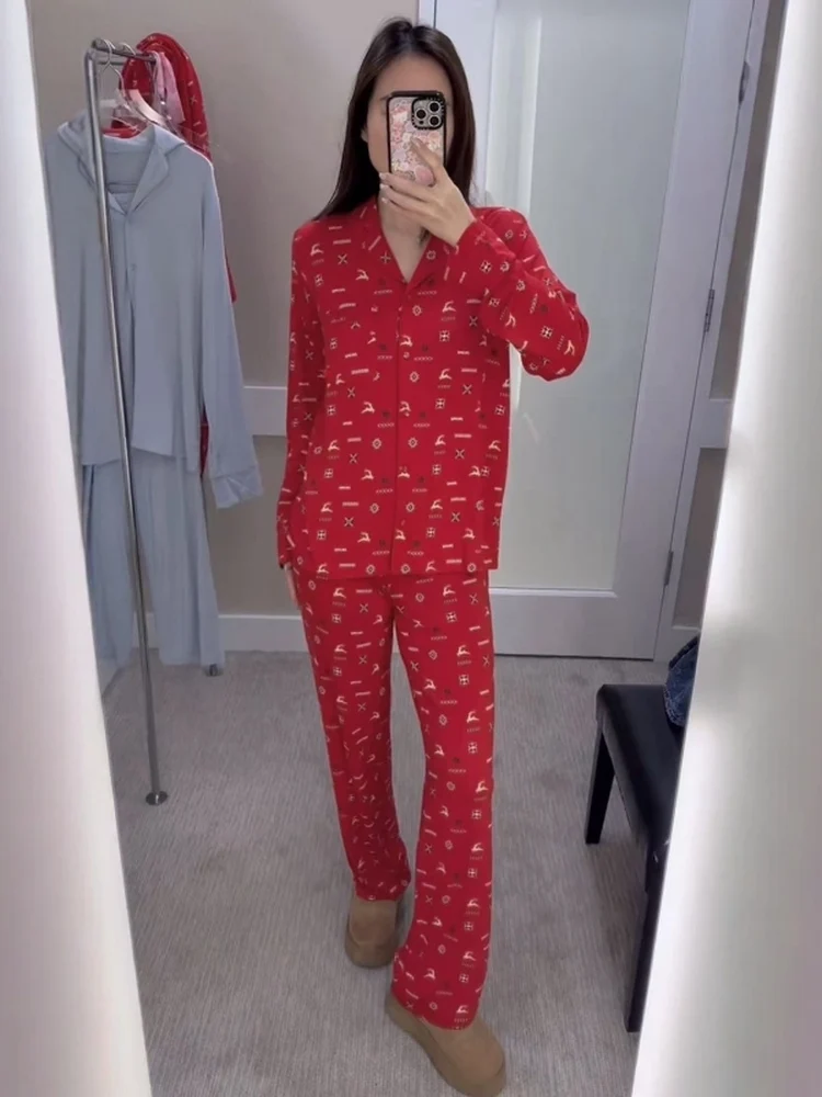 Christmas Series Fashion Set Adjustable Shoulder Strap Top Shorts Long Sleeve Long Pants Sleepwear Stylish Ensemble New Arrival
Christmas Series Fashion Set Adjustable Shoulder Strap Top Shorts Long Sleeve Long Pants Sleepwear Stylish Ensemble New Arrival