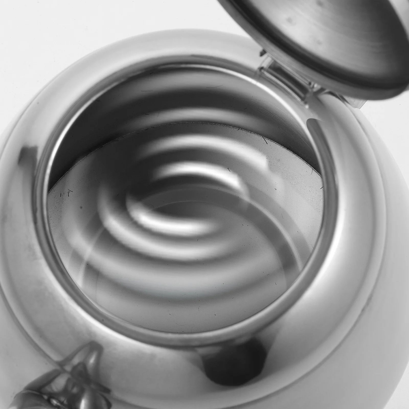 Чайник из нержавеющей стали с ручкой против ожогов, чайник, безопасный, длительного использования, портативный, легкий, для чая, кофе, овсянки, мгновенный суп
Чайник из нержавеющей стали с ручкой против ожогов, чайник, безопасный, длительного использования, портативный, легкий, для чая, кофе, овсянки, мгновенный суп