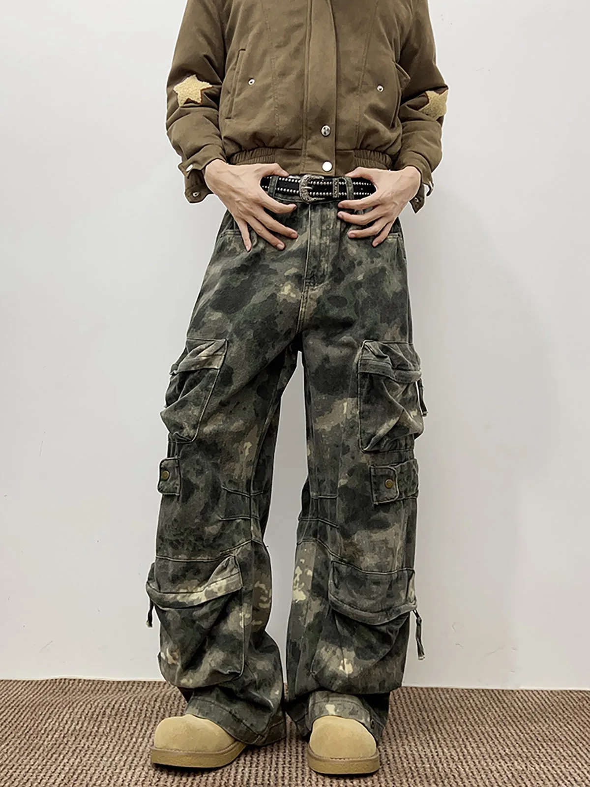 Heavyweight Washed Camouflage Knife Jeans Casual Wide Leg Workwear Pants Straight Cut for Men And Women Slimming Effect
Heavyweight Washed Camouflage Knife Jeans Casual Wide Leg Workwear Pants Straight Cut for Men And Women Slimming Effect