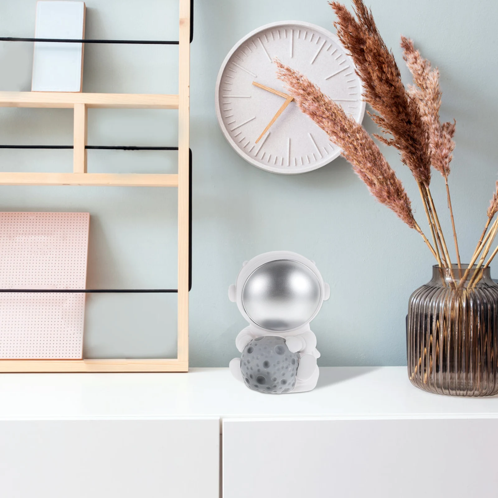 Astronaut Piggy Bank Kids Money Saving Jar Toy Boxes Coin Storage Home Decor Practical Design Premium Material Large Capacity
Astronaut Piggy Bank Kids Money Saving Jar Toy Boxes Coin Storage Home Decor Practical Design Premium Material Large Capacity