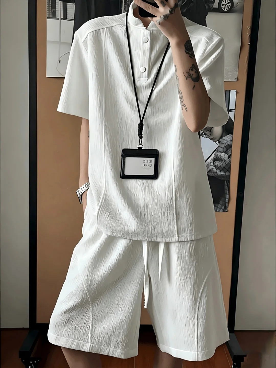 Ice Silk Summer Casual Short Sleeve Henry Collar Boys Cool Handsome Two Piece Set Quick Dry Five Shorts Youth Fashion Sportswear
Ice Silk Summer Casual Short Sleeve Henry Collar Boys Cool Handsome Two Piece Set Quick Dry Five Shorts Youth Fashion Sportswear